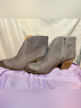 Beautiful Frye Boots.  Worn 2xm